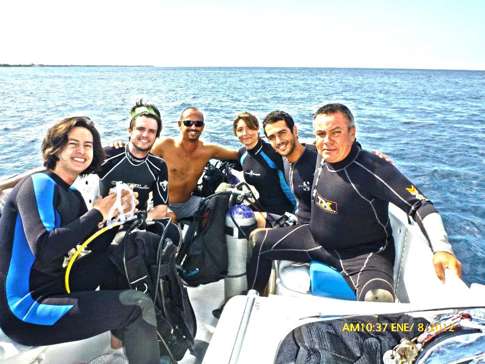 Buceo Privado de 2 Tanques en Bote en Cozumel
