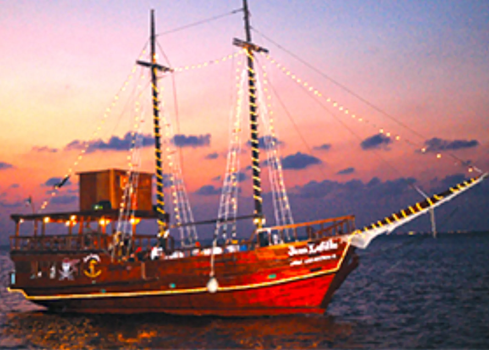 Crucero Cena en Barco Pirata y Banquete de Langosta en Cozumel